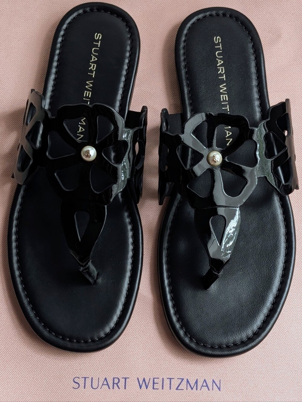 Stuart Weitzman Jasmine Black Patent Floral Thong Flat Sandals Size 8 NWT